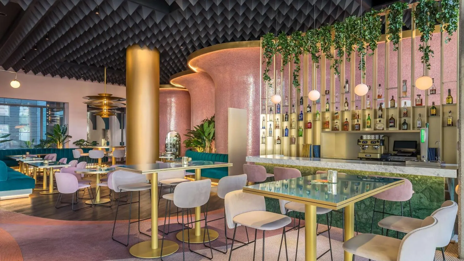 Barcelo Malaga Otel 4*,