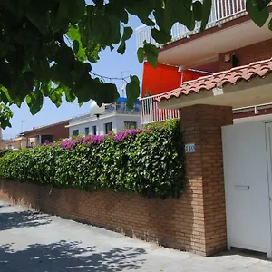 apartamento-maraka-playa-castelldefels.catalonia-hotels.com/